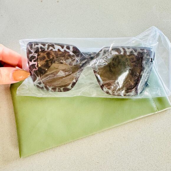 NEW NORDSTROM Black Tan Brown $78 Tortoiseshell Plastic Sunglasses Sunnies Y2K main image 10